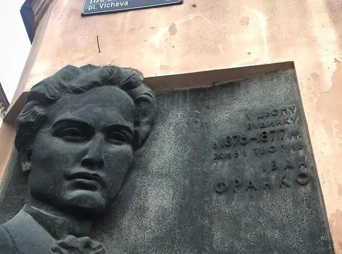 Homey On Vicheva Str. * Leópolis